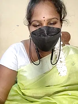 Tamil_flowergril's cam snapshot