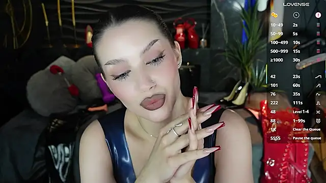 MistressDarsy live sex cam