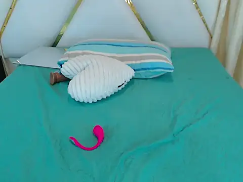 Ariadna_Wells's cam snapshot