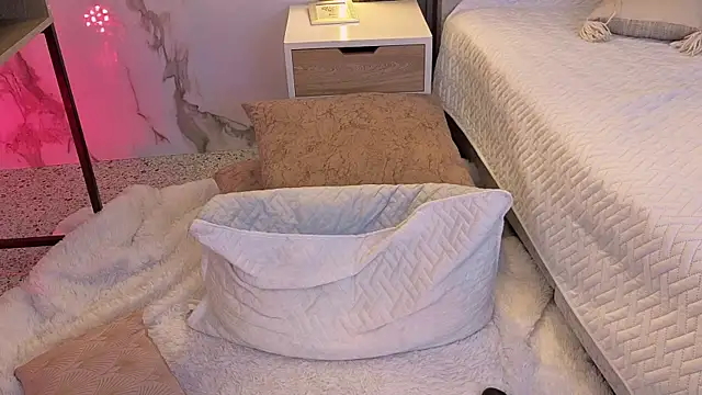 Kattie_sweet1's cam snapshot