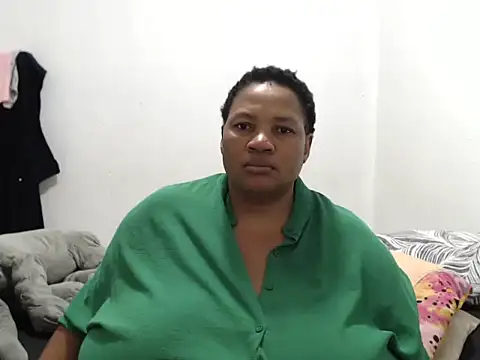 Bustyslave48's cam snapshot