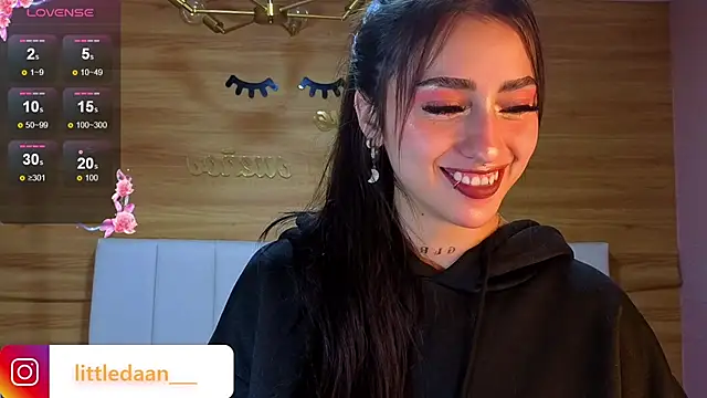 Abril_Velvet_a_'s cam snapshot