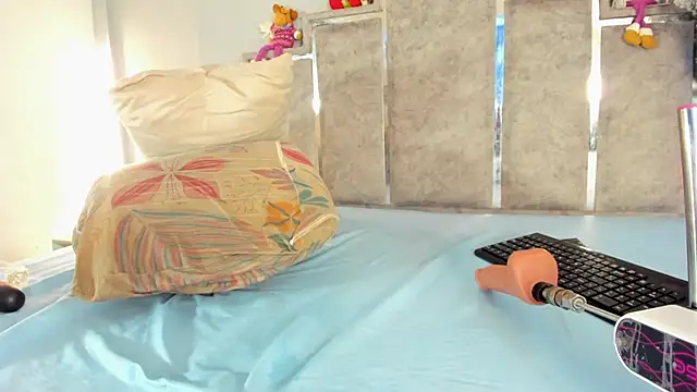 GabyyJones's cam snapshot