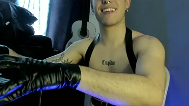 Antonello_Vannucci live sex cam