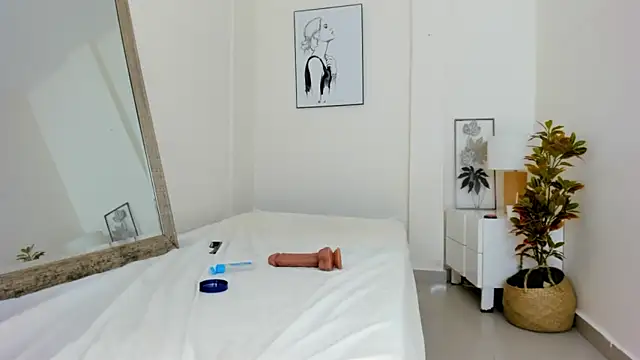 emy_barnert's cam snapshot