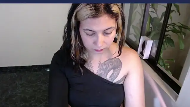 mailer_parsonss's cam snapshot