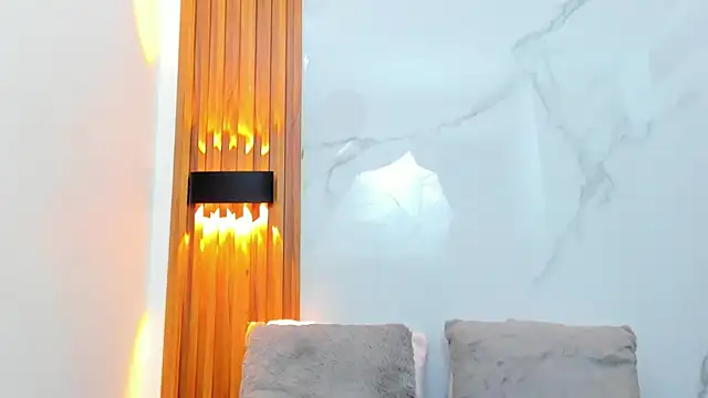 IsabellaMonet's cam snapshot