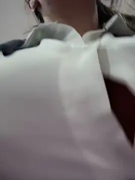 LIZ-06_'s cam snapshot