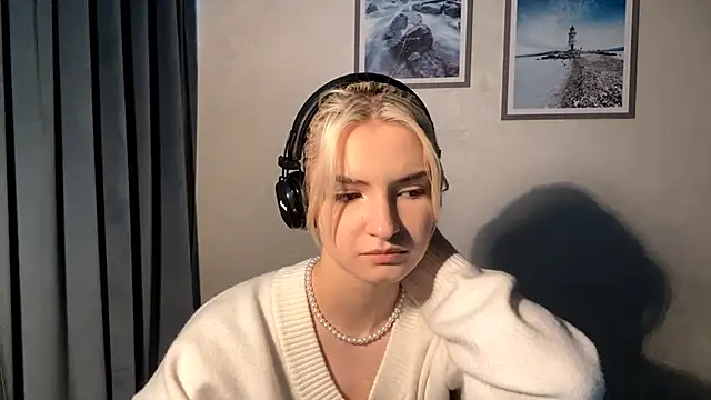 Cindi_Jacobs's cam snapshot