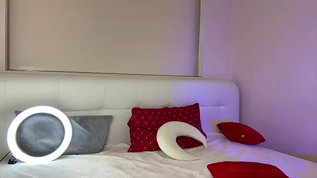 KateHardcastle's cam snapshot