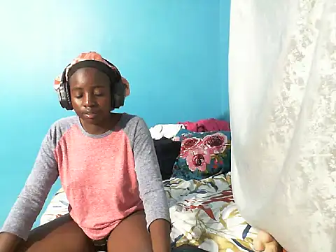 BlackPearl_19's cam snapshot