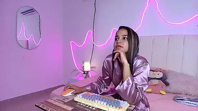 Mariana_edenroom's cam snapshot