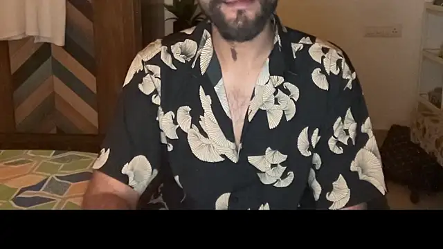 MakeMeAwareAah's cam snapshot