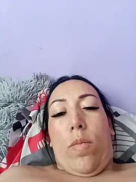 Laura_martin_'s cam snapshot