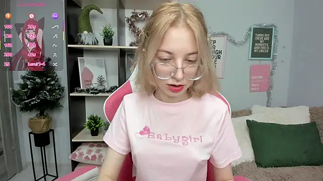 InfernoMia's cam snapshot