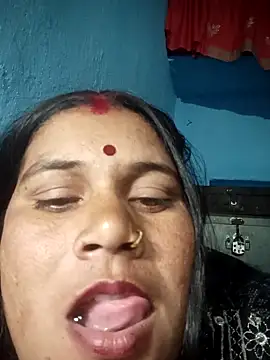 Chinki_pande's cam snapshot