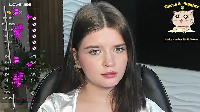 LanaTreades's cam snapshot