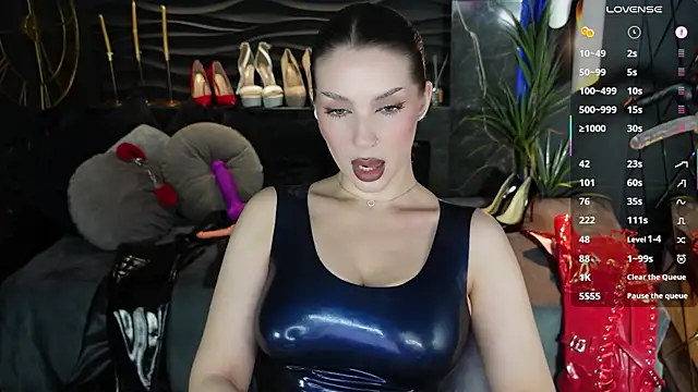 MistressDarsy's cam snapshot