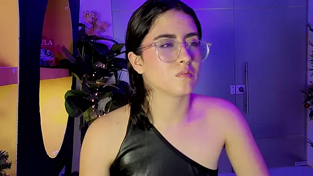 LiLLiAnderson's cam snapshot