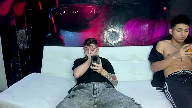 AmazingPartys's cam snapshot