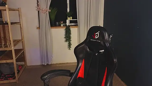 too_sexxxy's cam snapshot