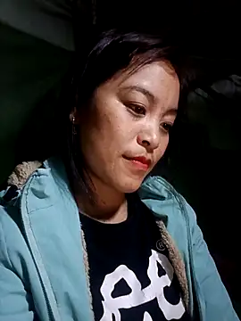 Alice-567's cam snapshot