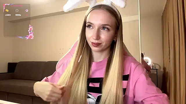 LaceDream's cam snapshot