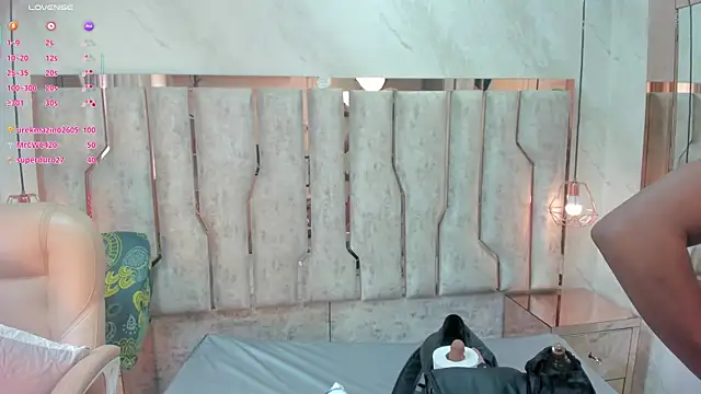 ari_monet live sex cam