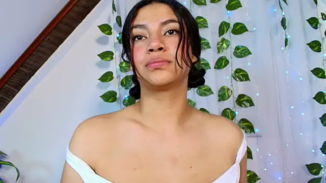 lucia_sweeet's cam snapshot