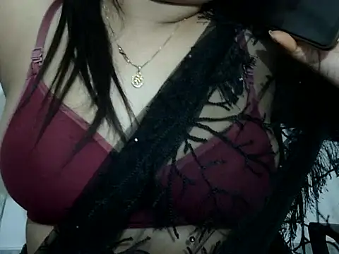 Mon-Luv's cam snapshot