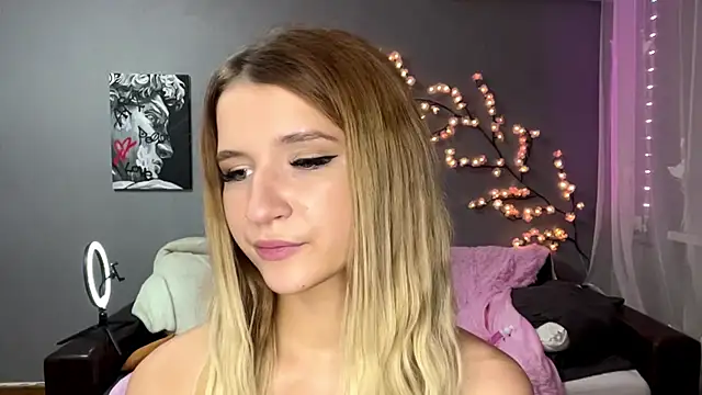 VikkiWittel's cam snapshot