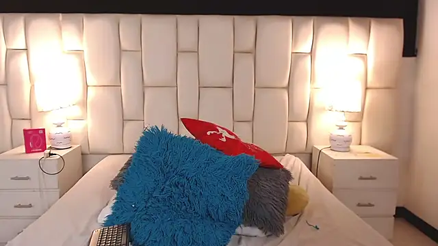 ValuFooster's cam snapshot