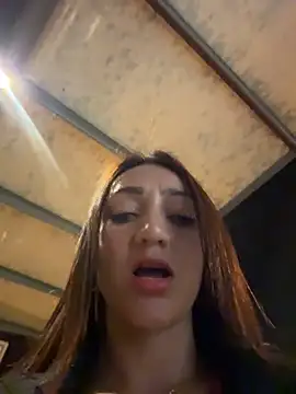 Ninabigtitied's cam snapshot