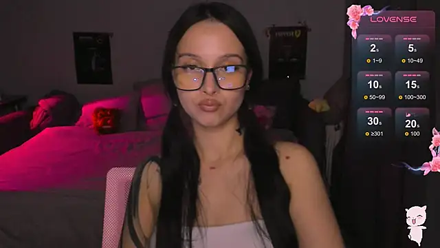 BabyMooon's cam snapshot