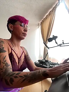 MiaMorgan_'s cam snapshot