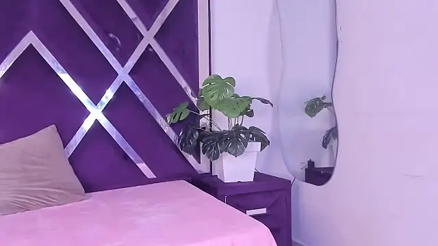 angelkyraasm's cam snapshot