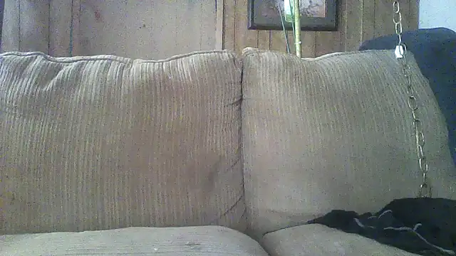 luke_thighwalker2469's cam snapshot