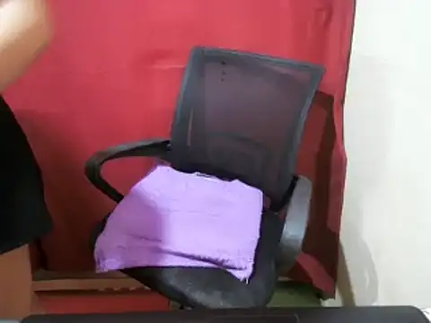 NaughtyPussy4u's cam snapshot