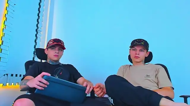 HOT_boy2025's cam snapshot