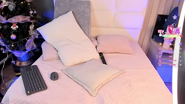 Miah_gomez_'s cam snapshot