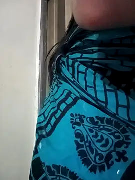 Raya-Moni's cam snapshot