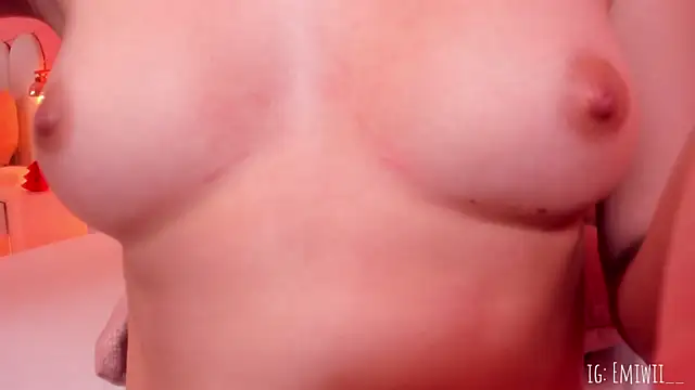 emilly_williams_'s cam snapshot