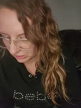 TattedMamaXOXO's cam snapshot