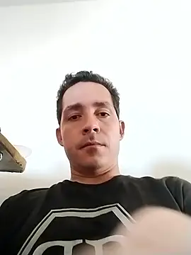 Chris_hot33 live sex cam