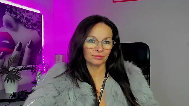 HelenLuxx's cam snapshot