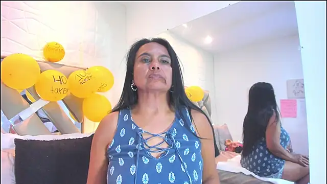 raquell_moore's cam snapshot