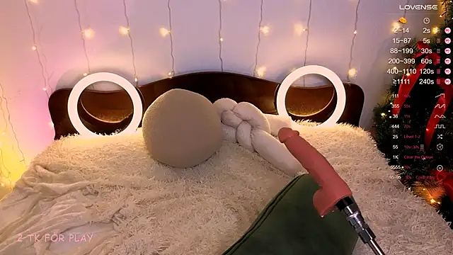 Devi__ka's cam snapshot