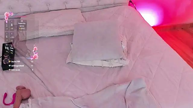 Nina_fox_0691's cam snapshot