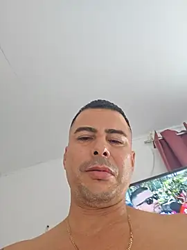 Vini_09 live sex cam