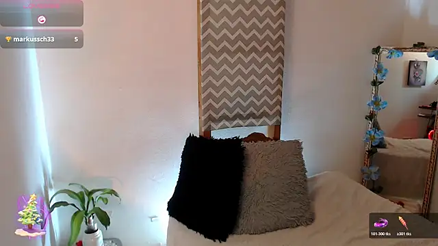 kiara_bermont's cam snapshot